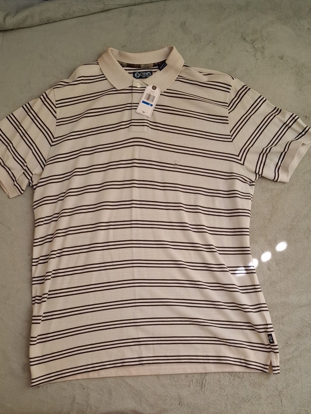 Chaps Men’s Cream Polo with Navy Stripe
